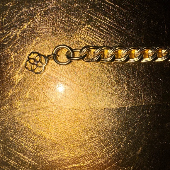 Kendra Scott Vincent Chain Bracelet Gold, Size: S/M Excellent preowned condition - Picture 2 of 15
